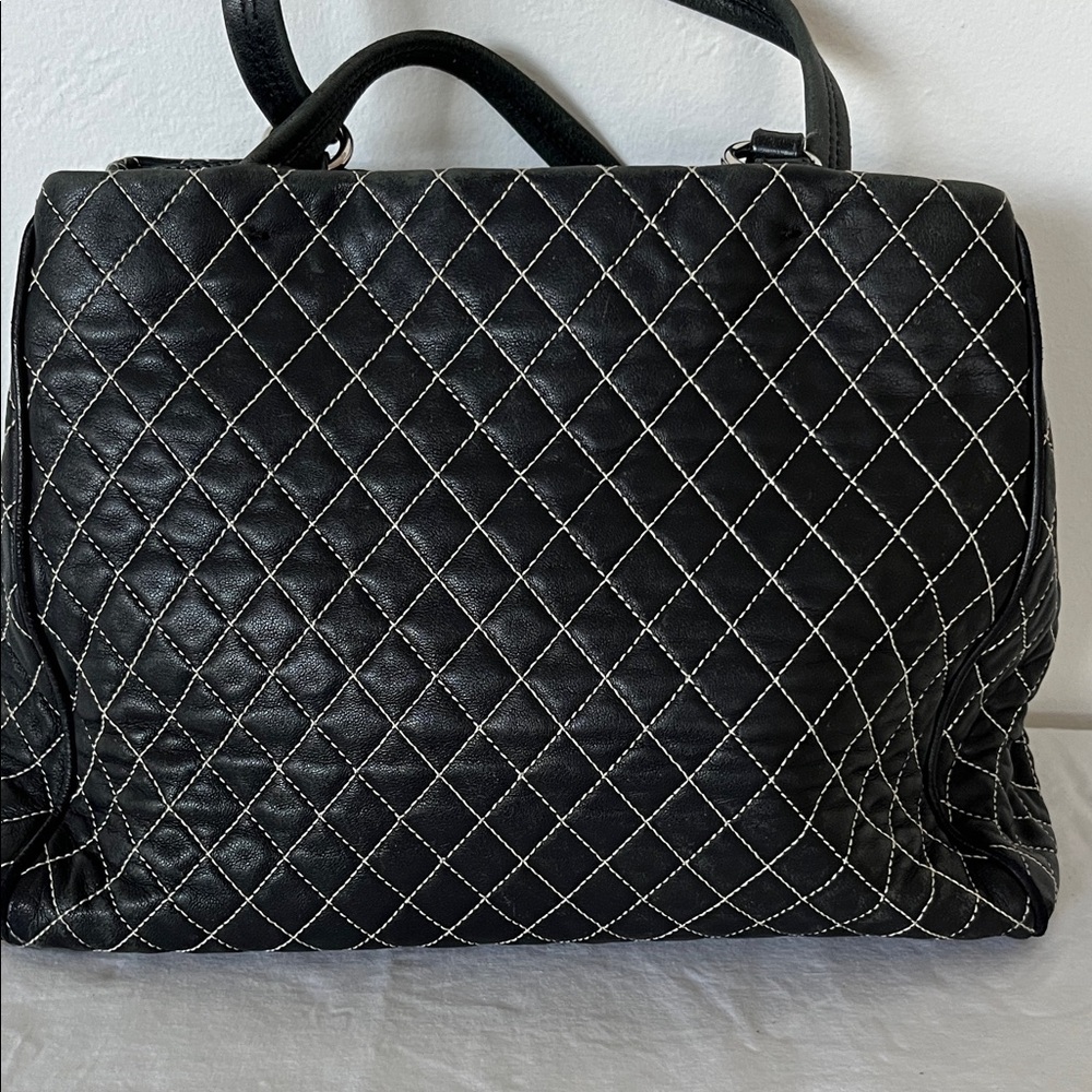 Ferragamo Black Quilted Leather Handbag - Picture 3 of 15